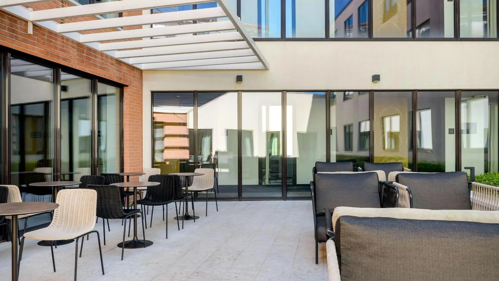 Ac Hotel Venezia By Marriott 3*, Venise